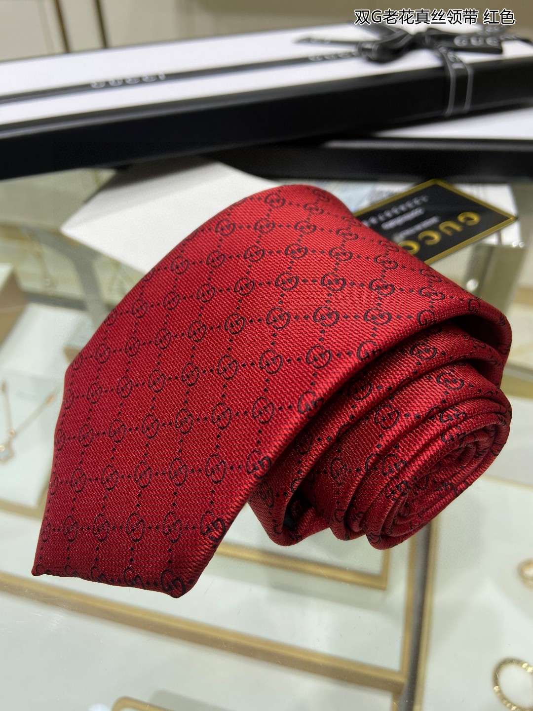 Gvc*1 Pattern Silk Tie Red For Men