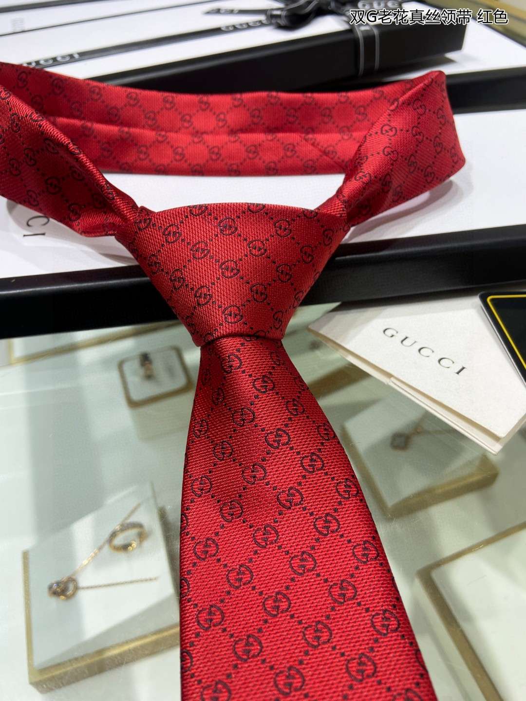 Gvc*1 Pattern Silk Tie Red For Men