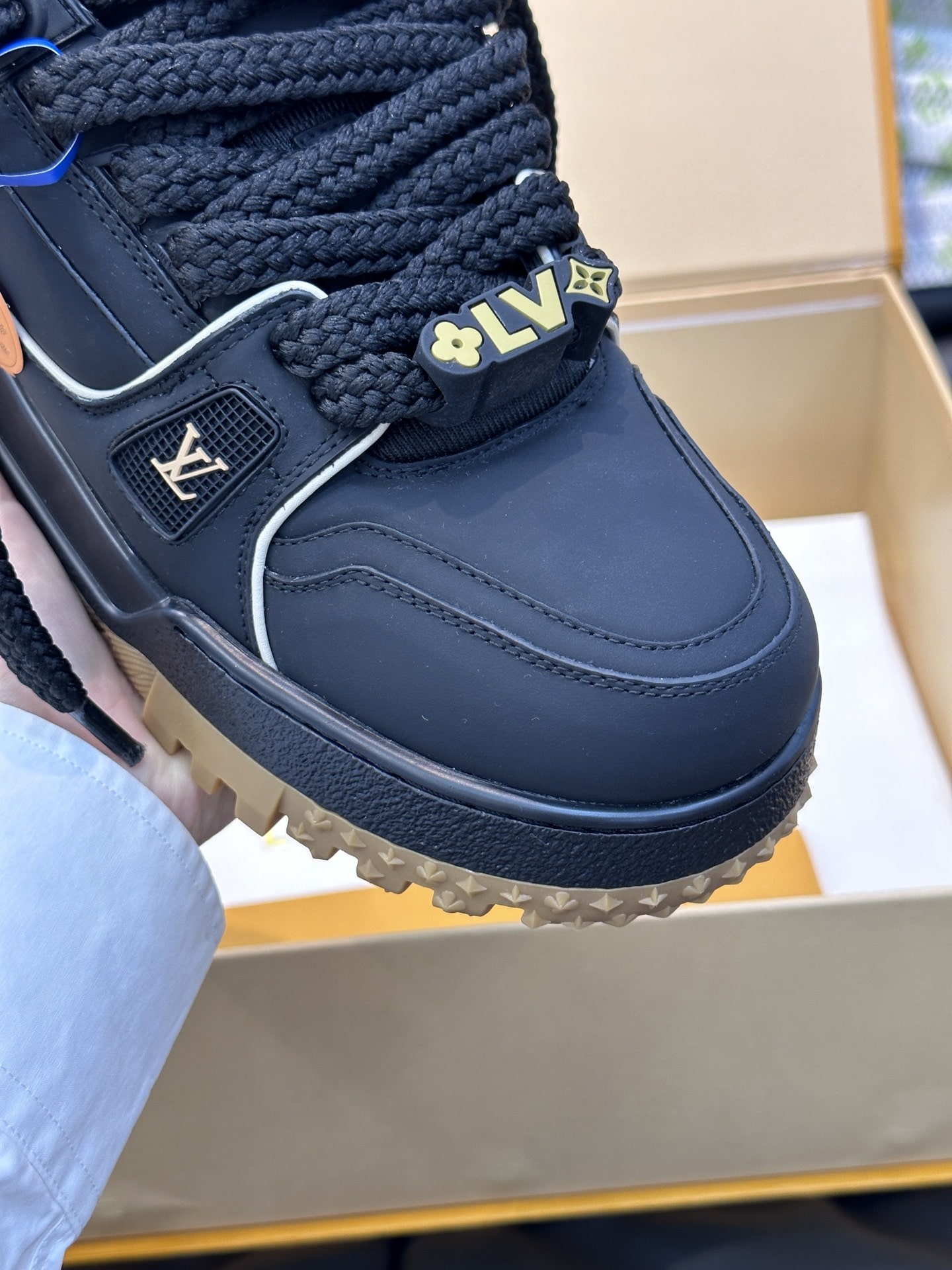 L0vis Vvtt0n Trainer Maxi Sneaker LV Black For Women