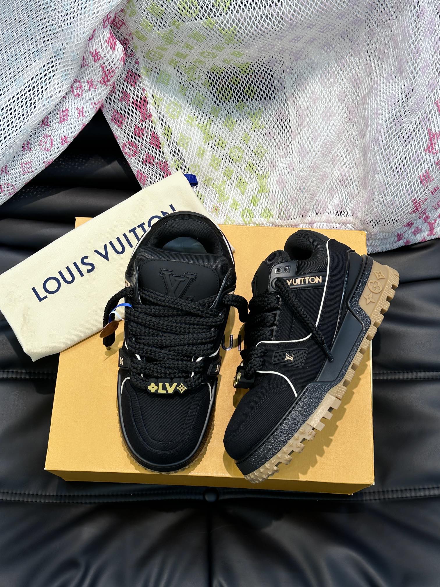 L0vis Vvtt0n Trainer Maxi Sneaker LV Black For Women