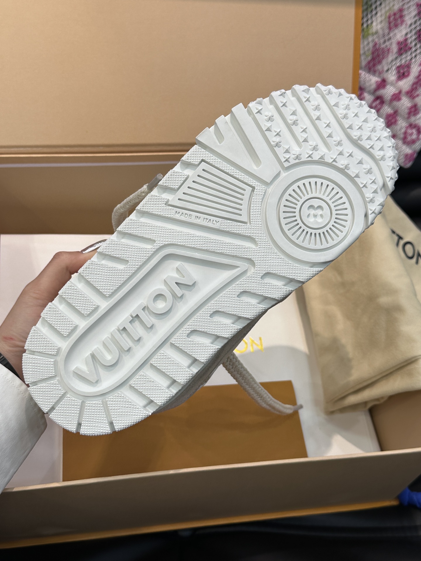 L0vis Vvtt0n Trainer Maxi Sneaker LV Grey For Women