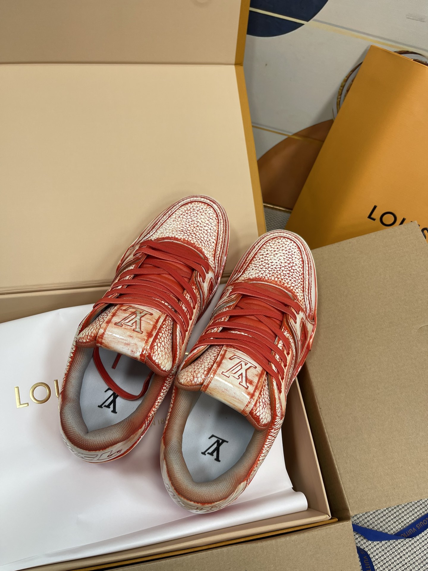 L0vis Vvtt0n Trainer Sneaker LV Red For Women