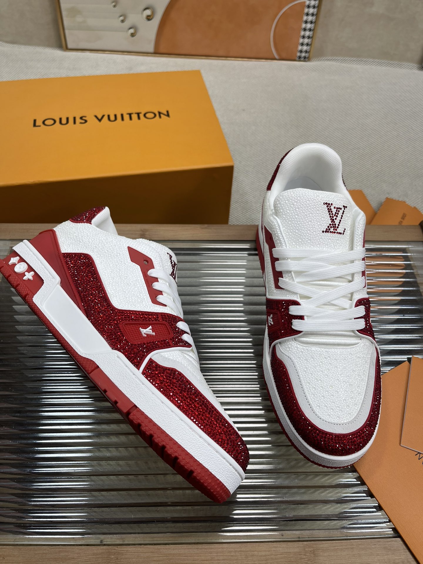 L0vis Vvtt0n Trainer Sneaker LV Red For Women