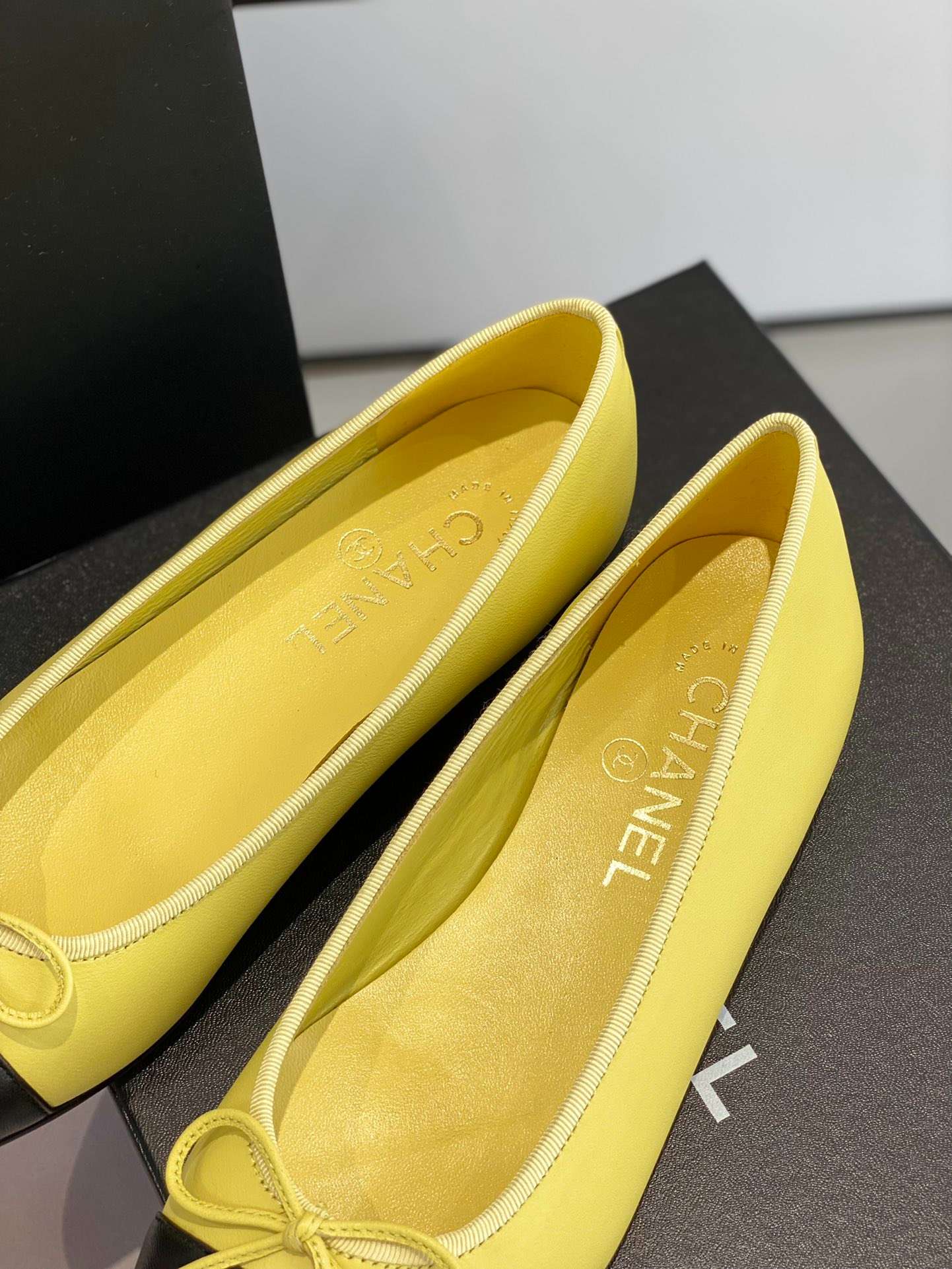 Ch**el Ballet Flats Yellow For Women