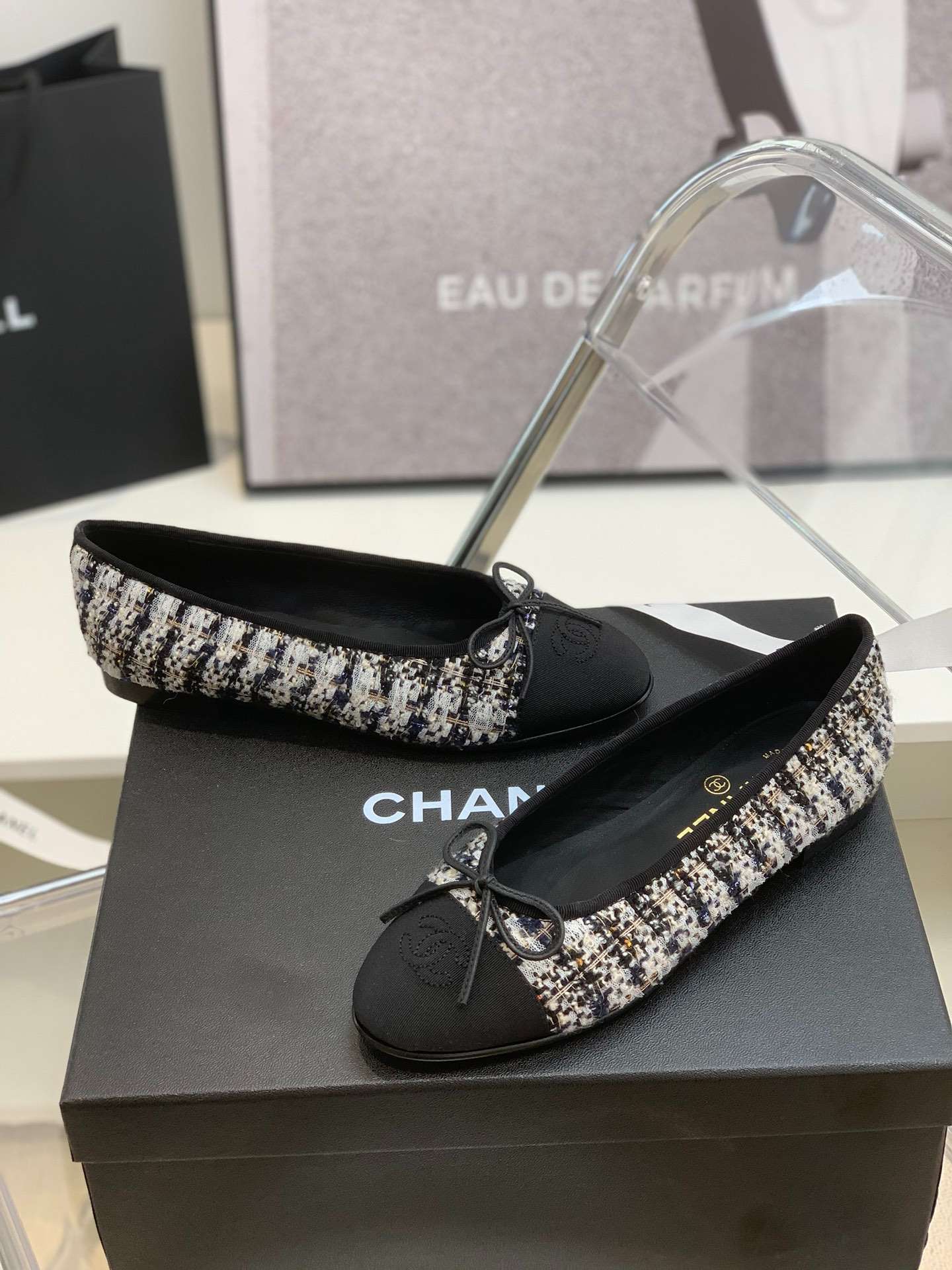 Ch**el Ballet Flats White For Women