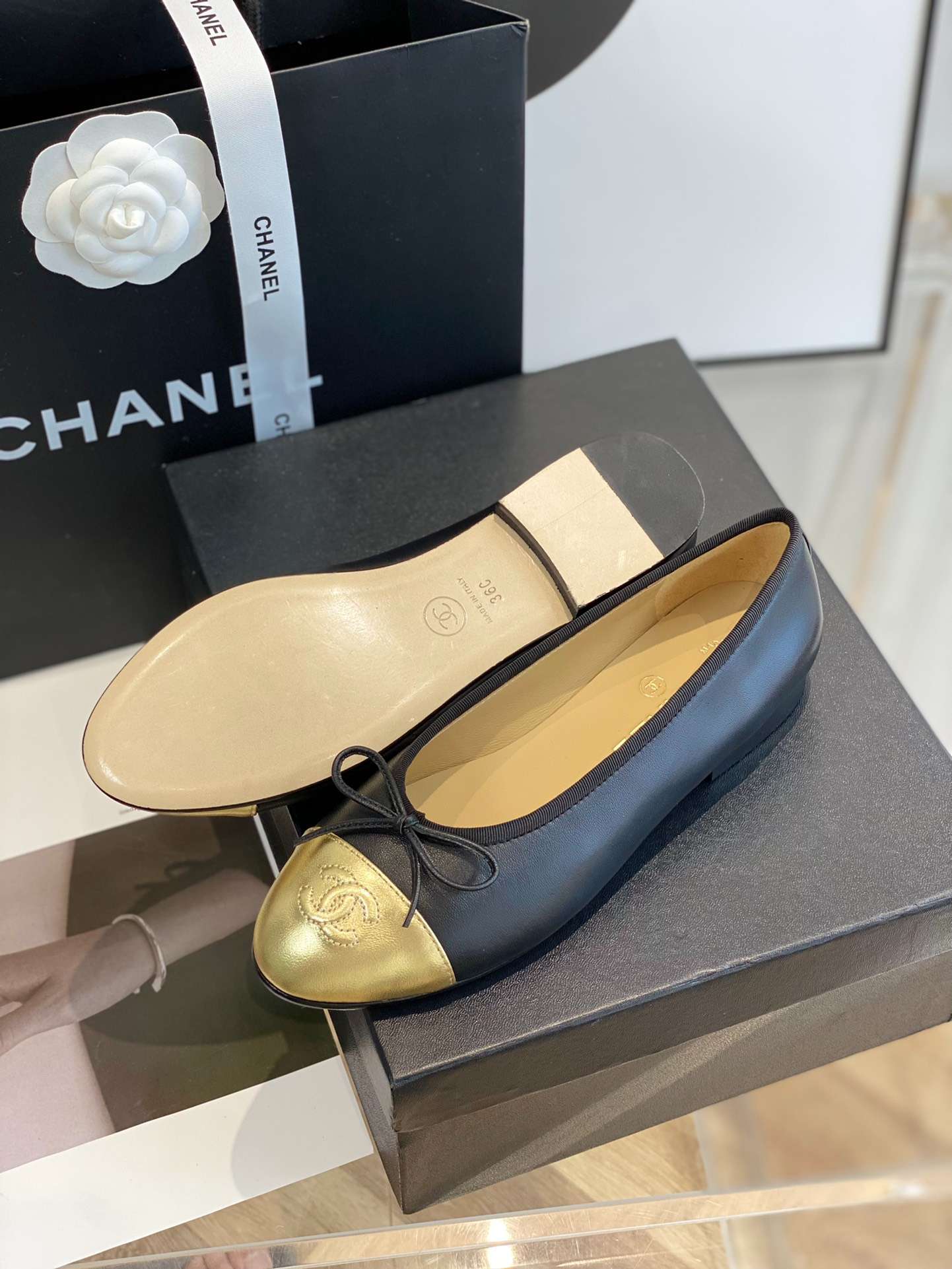 Ch**el Ballet Flats Black/Gold For Women