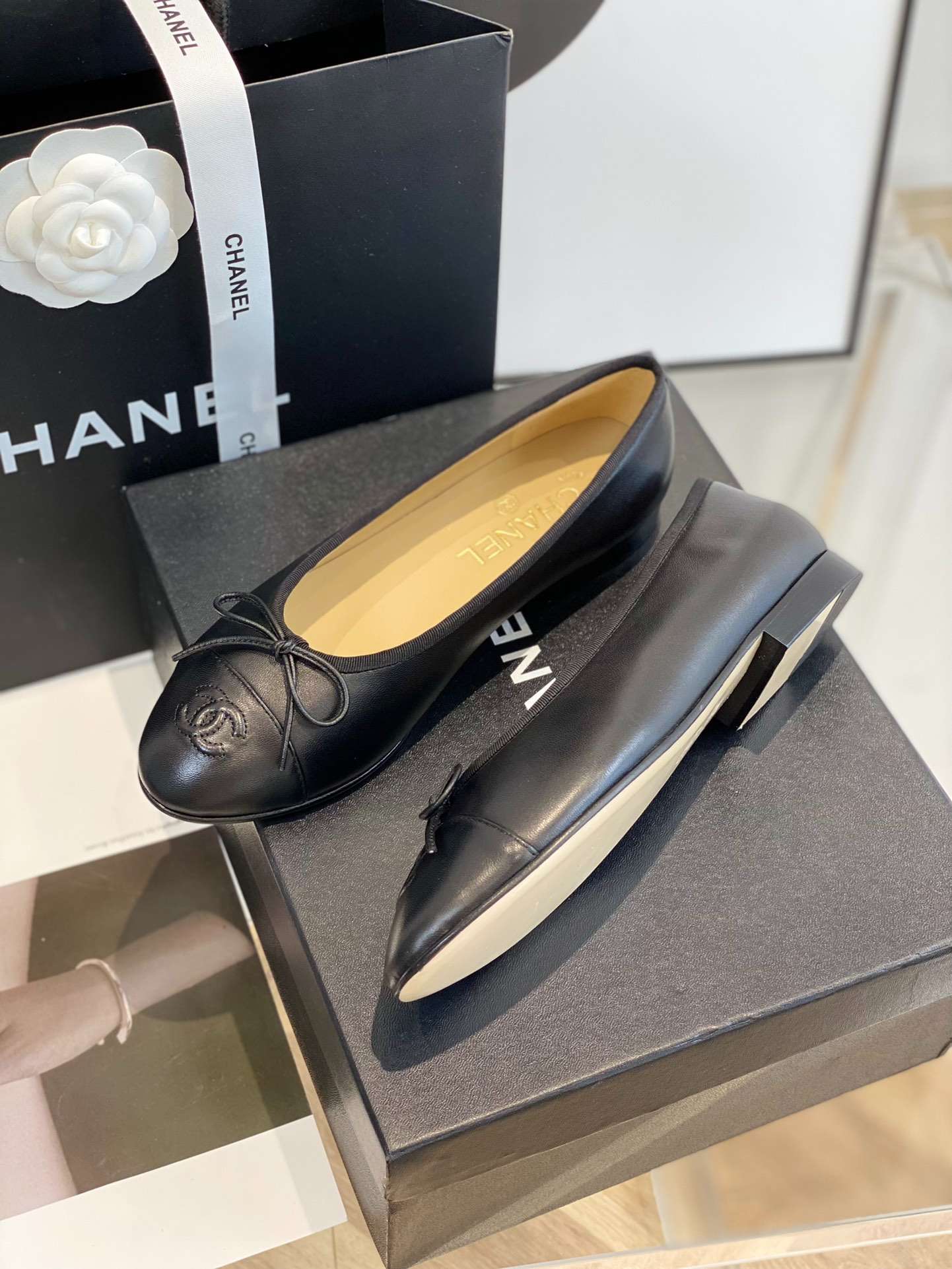 Ch**el Ballet Flats Black For Women