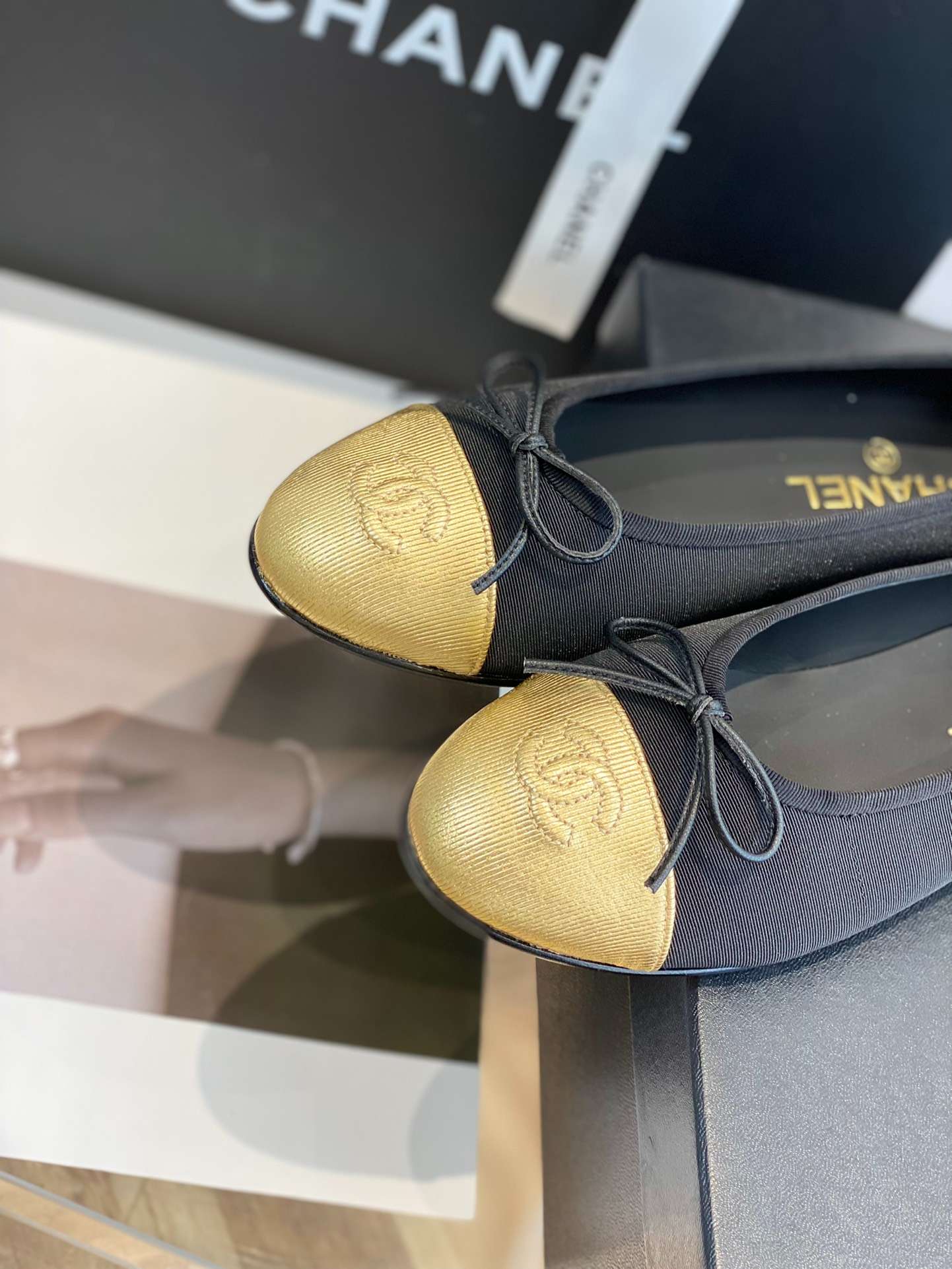 Ch**el Ballet Flats Black For Women