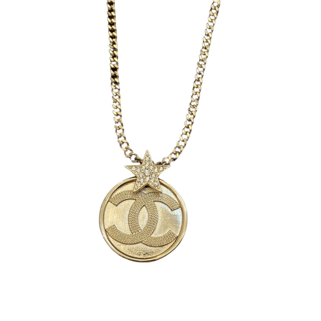 Ch**el CC Circle Necklace Gold For Women