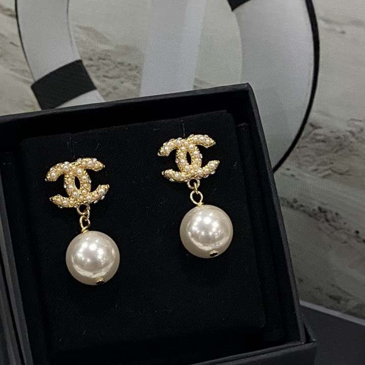 Ch**el Tassel Long Crystal D1am0nd Pearl Earrings Gold For Women
