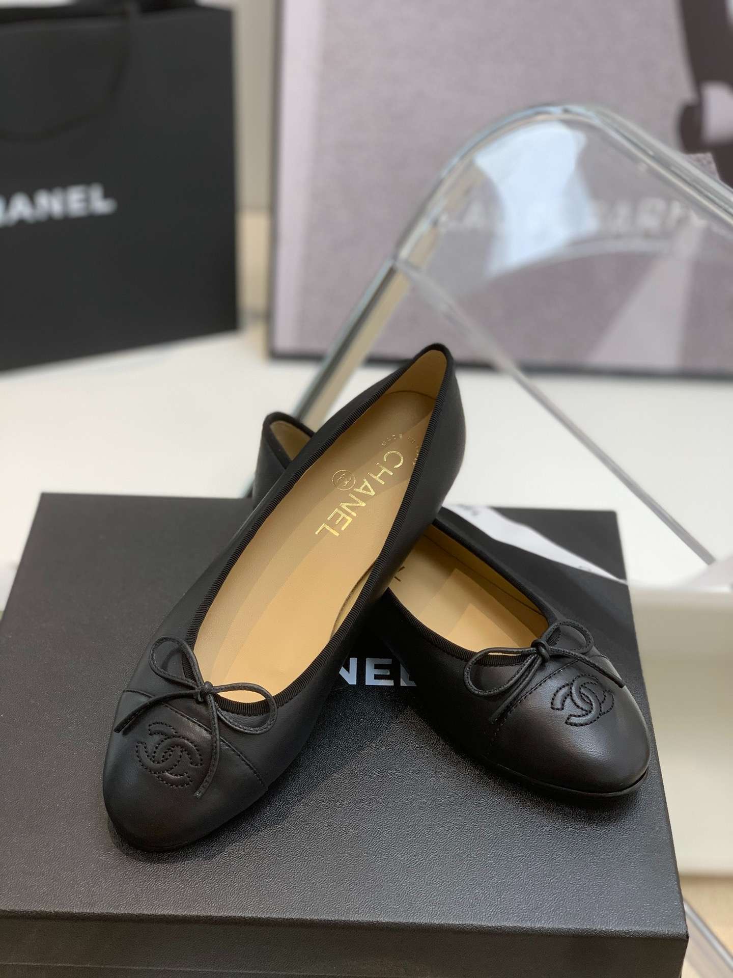 Ch**el Ballet Flats Black For Women