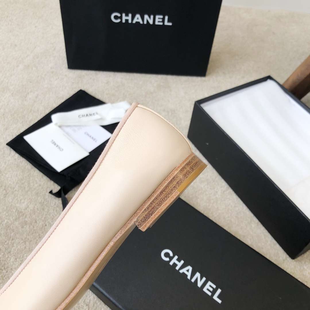 Ch**el Ballet Flats Cream For Women