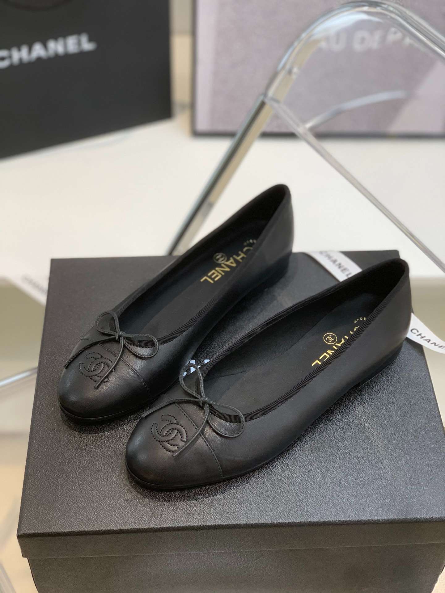 Ch**el Ballet Flats Black For Women