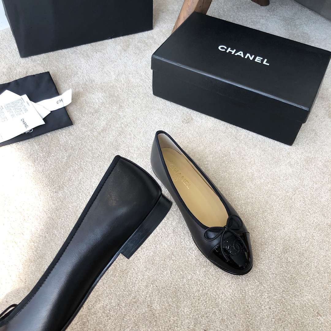 Ch**el Ballet Flats Black For Women