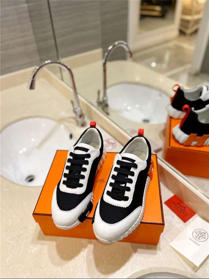 H**me5 Bouncing Sneaker Black For Women