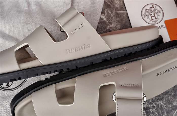 H**me5 Chypre Sandal Grey For Women