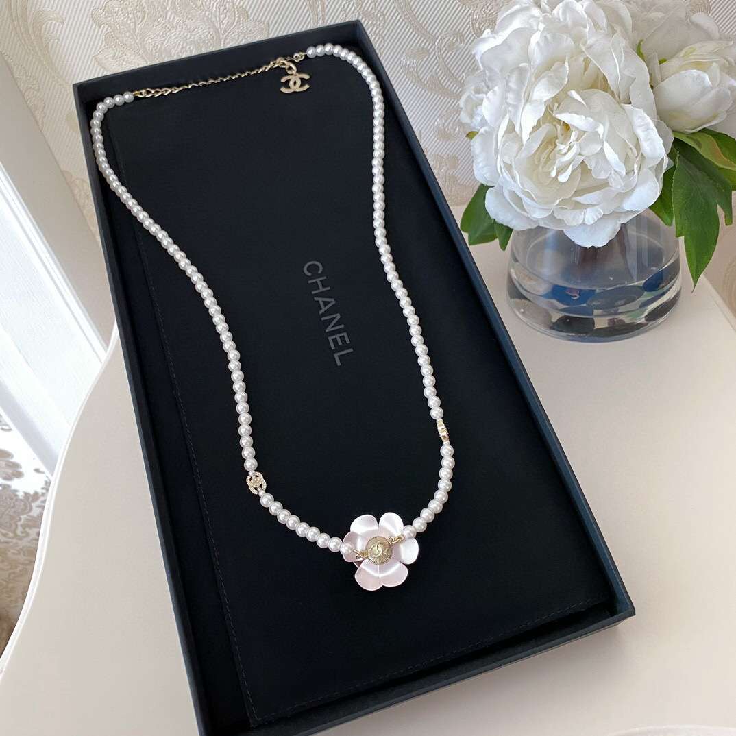 Ch**el Flower Necklace White For Women