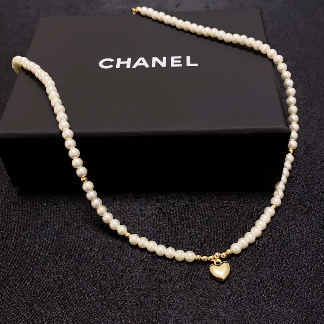 Ch**el Heart Pearl Necklace White For Women