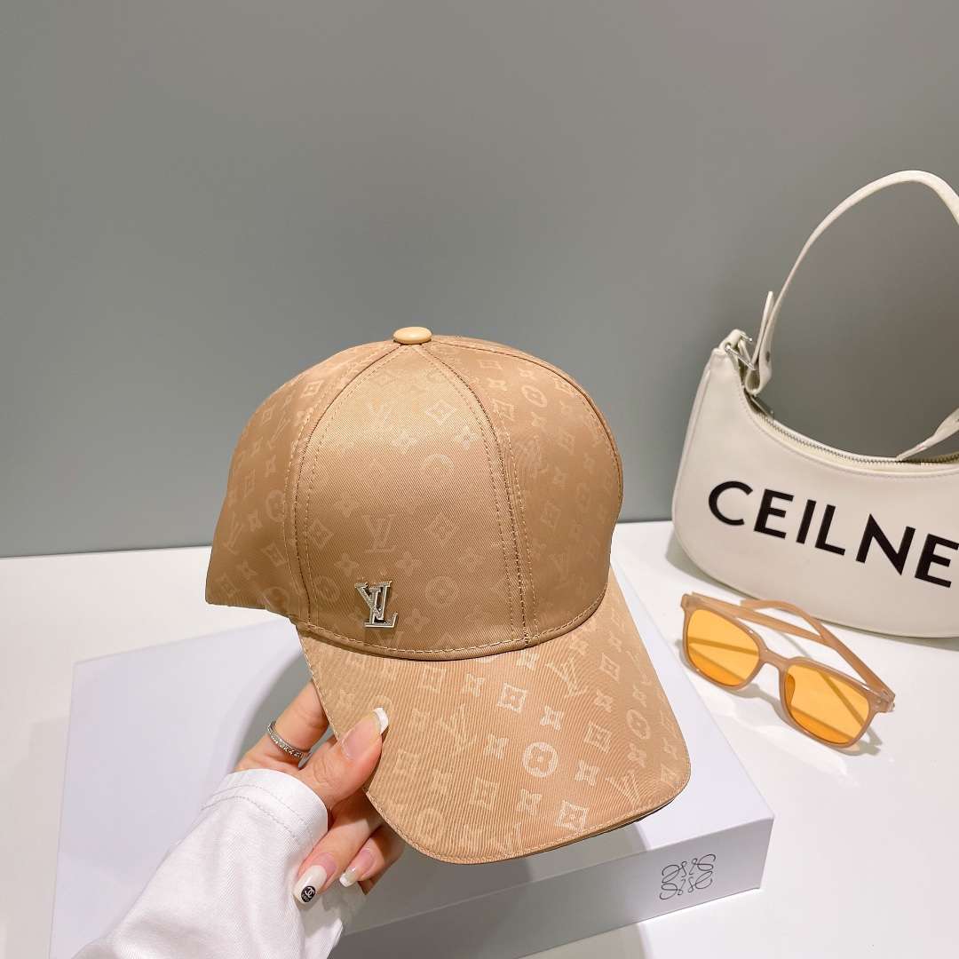 L0vis Vvtt0n Iconic Cap Beige For Men