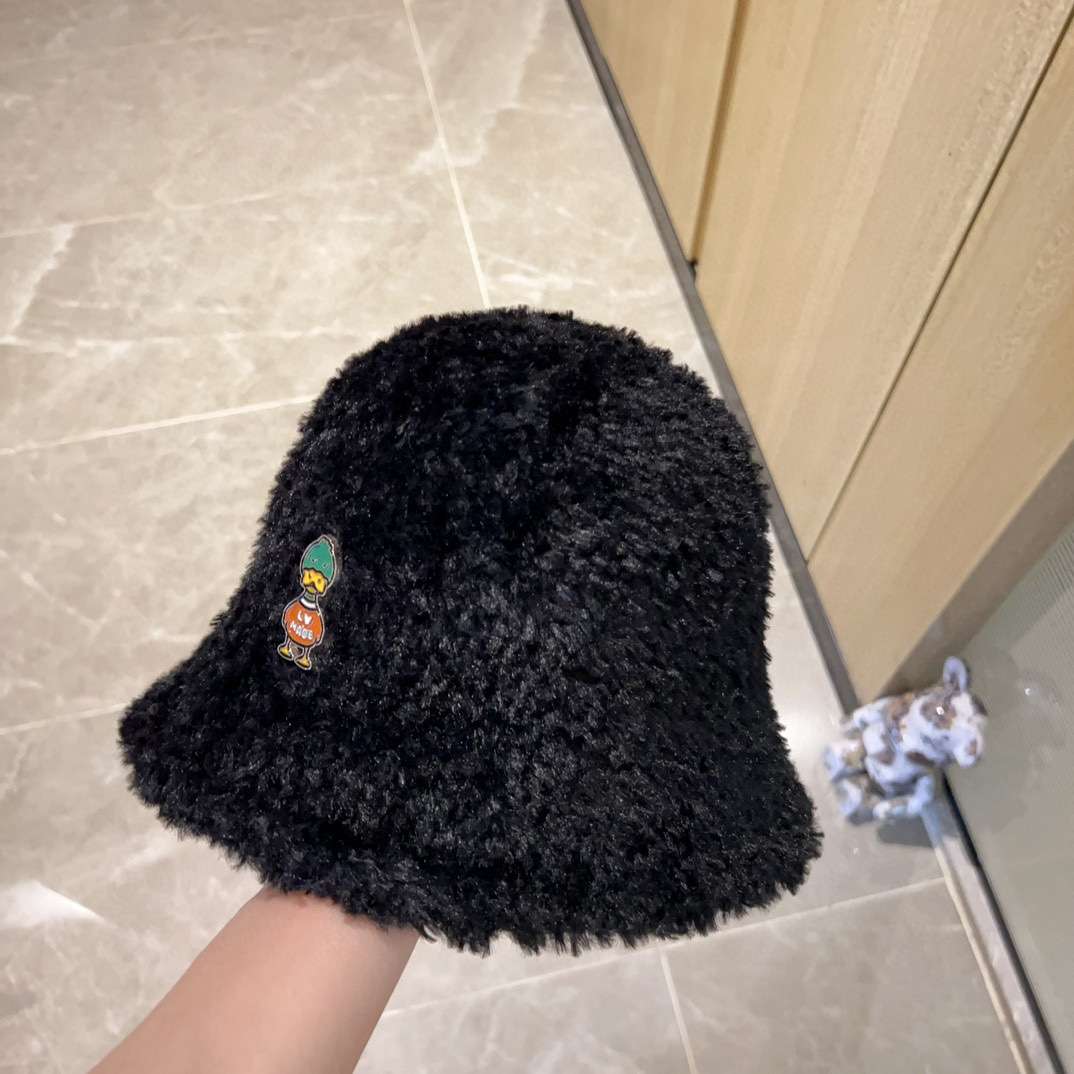 L0vis Vvtt0n Duck Beanie LV Black For Women