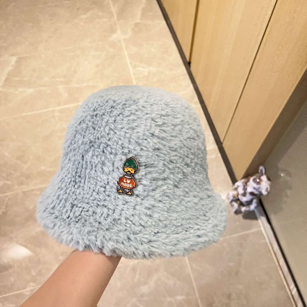 L0vis Vvtt0n Duck Beanie LV Light Blue For Women