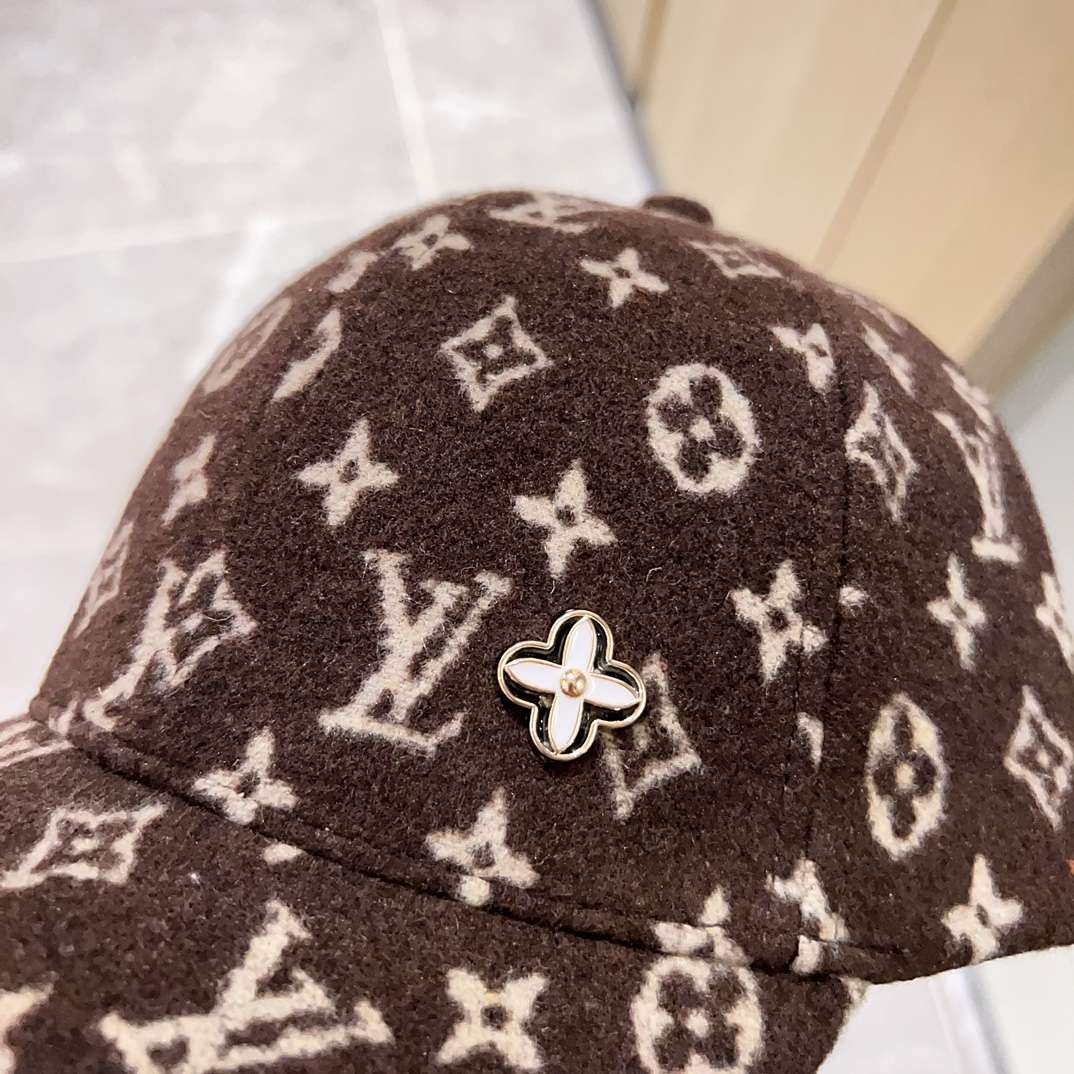 L0vis Vvtt0n Monogram Pattern Cap Brown For Women