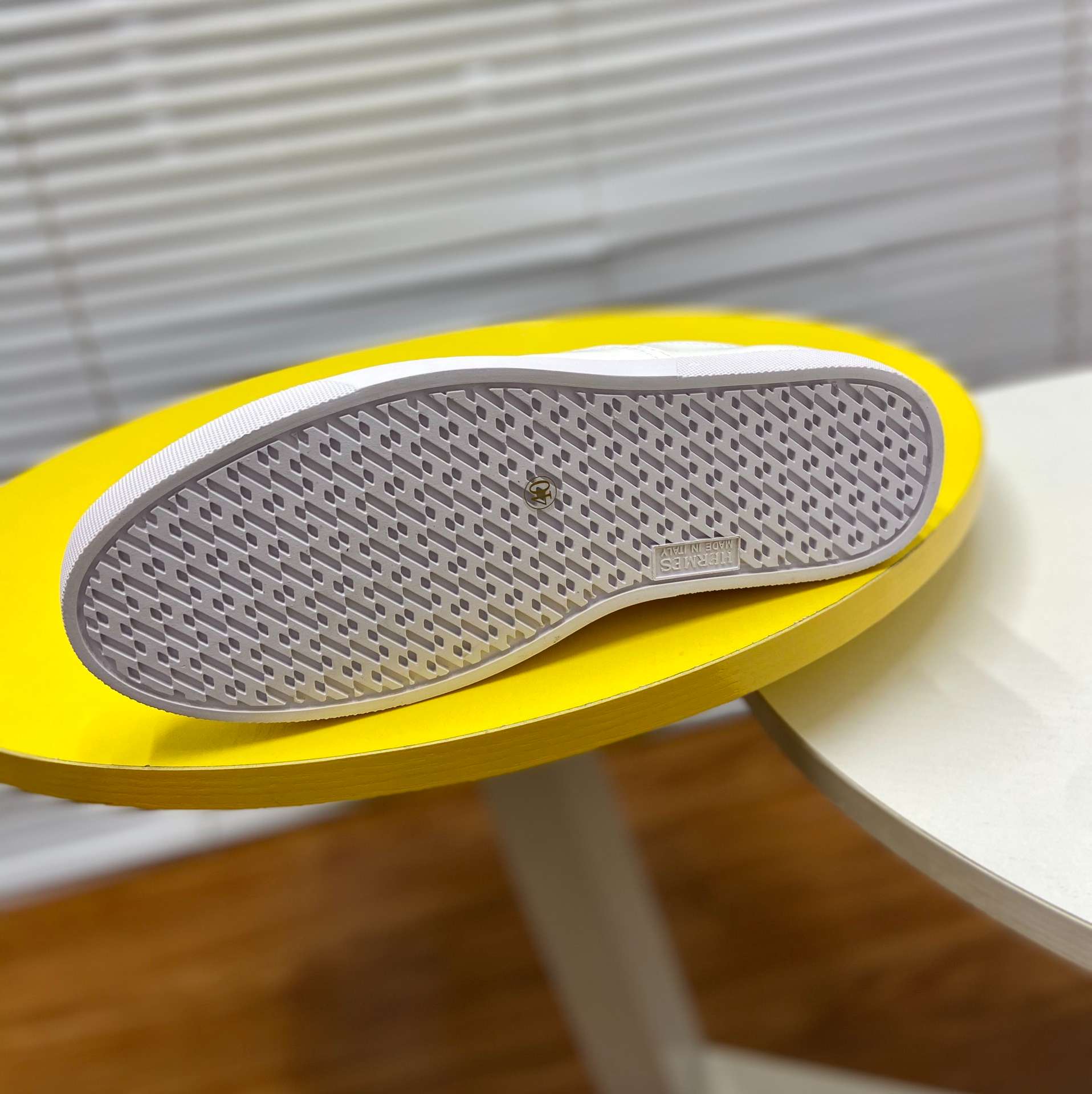 H**me5 Quicker Sneaker White For Men