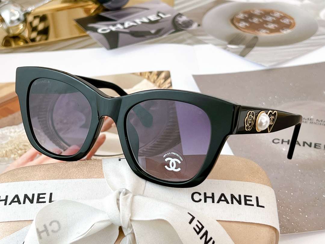 Ch**el Cat Eye Frame Sunglasses Black For Women