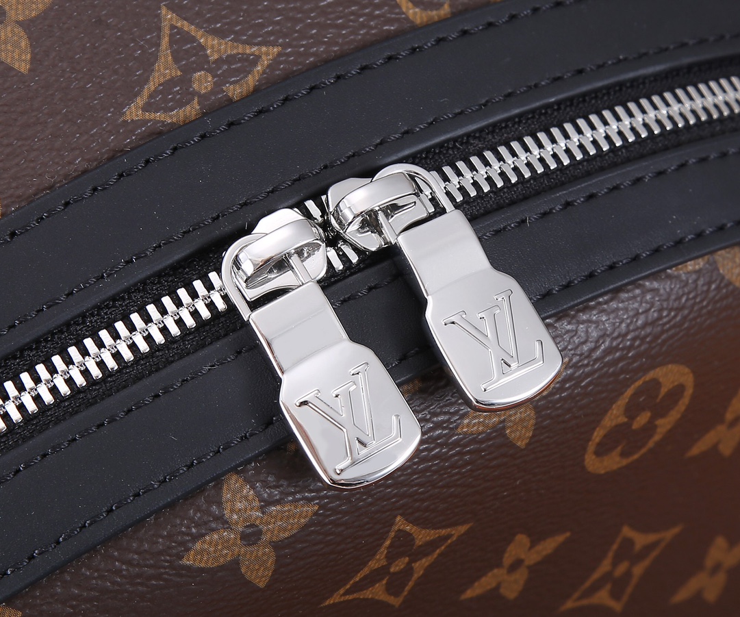 L0vis Vvtt0n Discovery Backpack PM Brown For Men 11.4in/29cm M46684