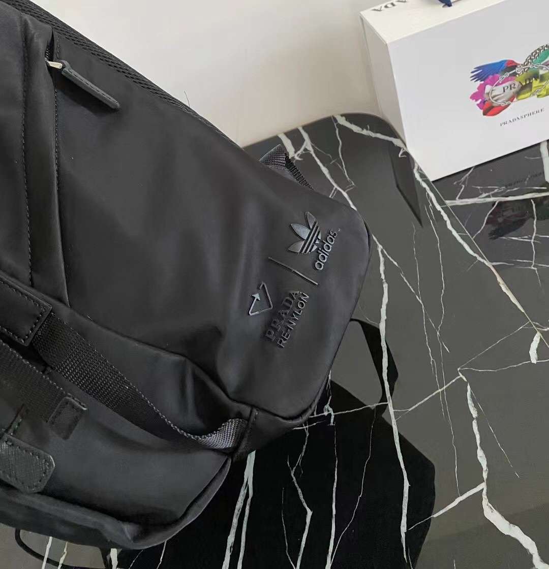 Pra*a Re-Nylon And Saffiano Backpack Black For Men 45cm / 17.7in 2VZ135_2DMG_F0002_V_HOL