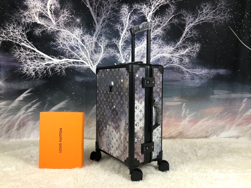 L0vis Vvtt0n Rolling Trunk Grey 55cm/21.6in