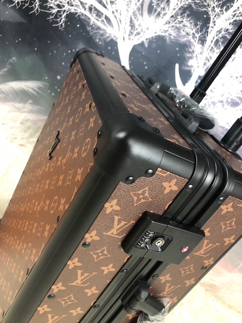 L0vis Vvtt0n Rolling Trunk Brown 55cm/21.6in