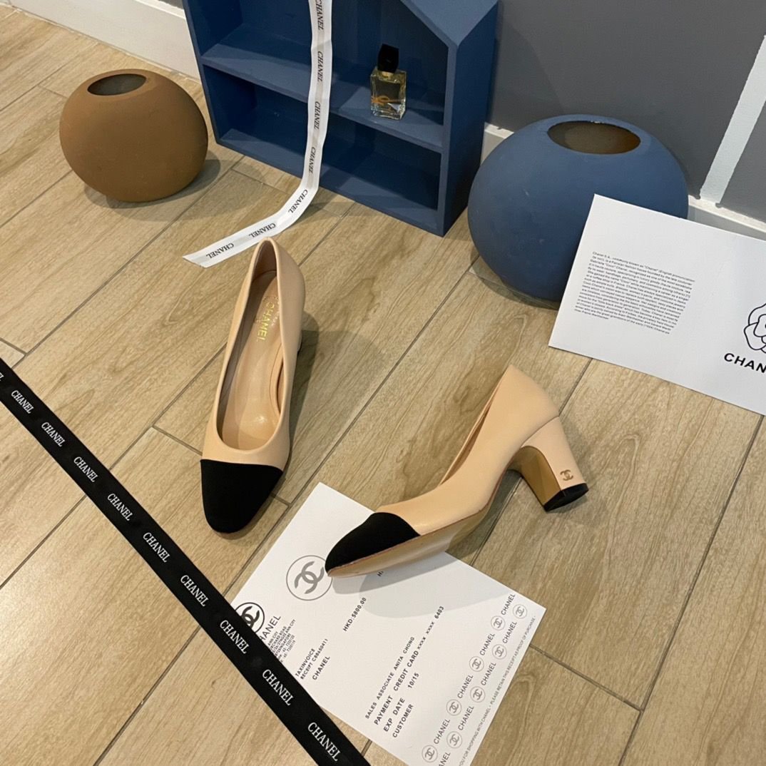 Ch**el Pumps Beige For Women