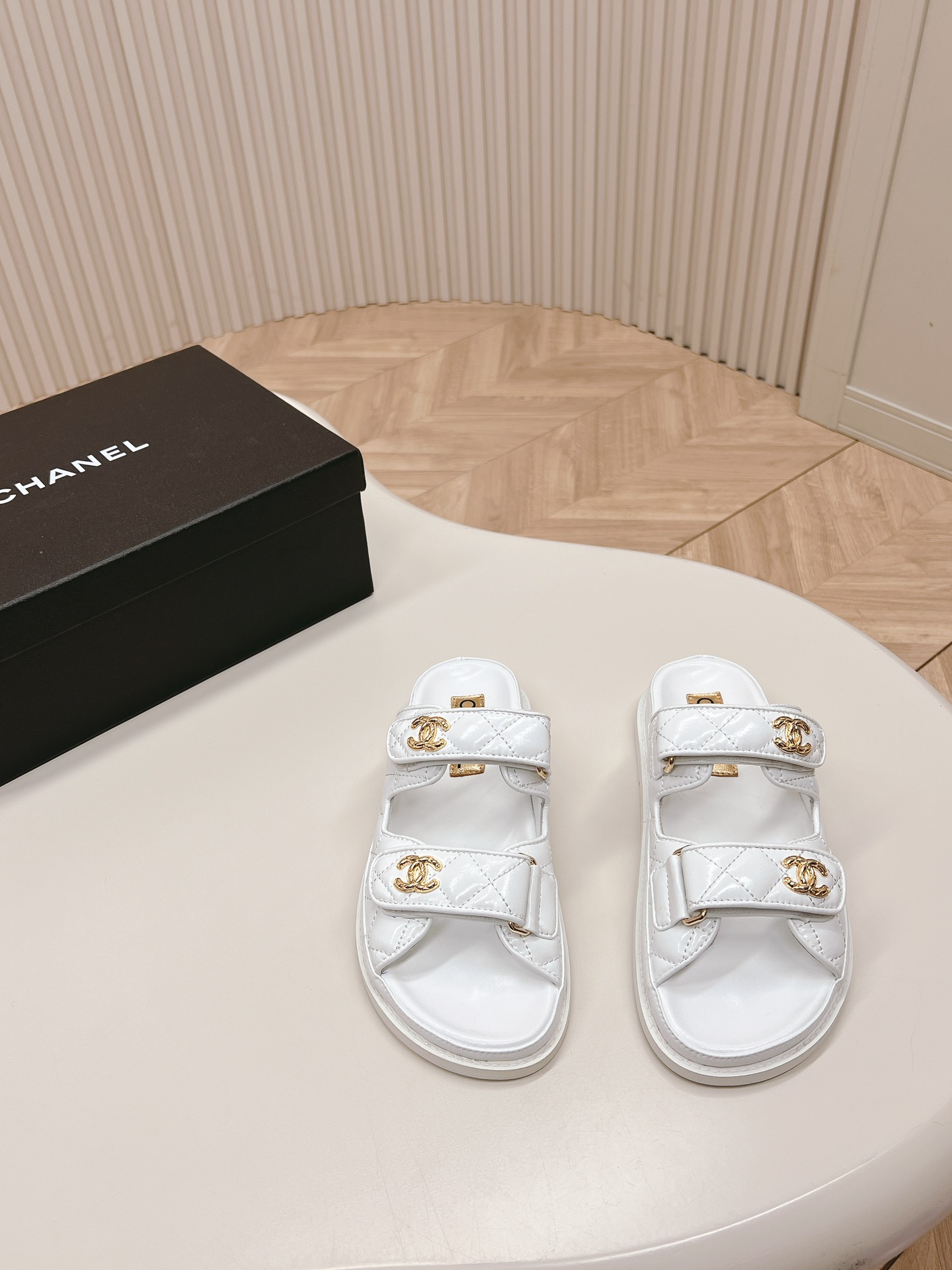 Ch**el Sandals With Ch**el Logo White For Women
