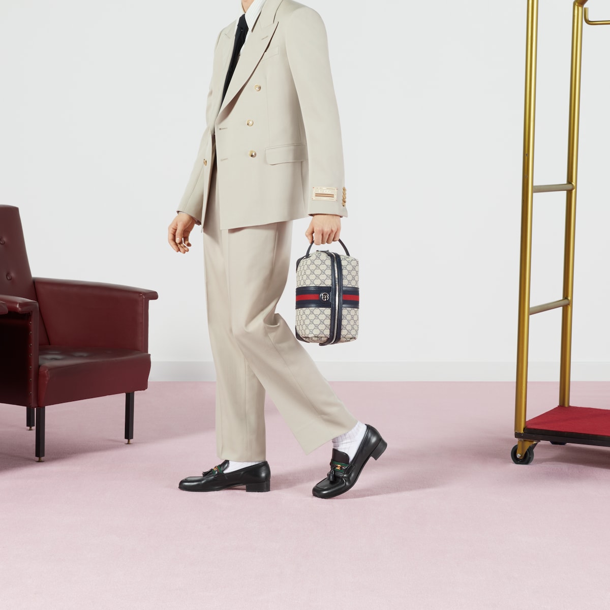 Gvc*1 Savoy Toiletry Case Beige 10.2 in/ 26 cm 739391 96IWN 4076