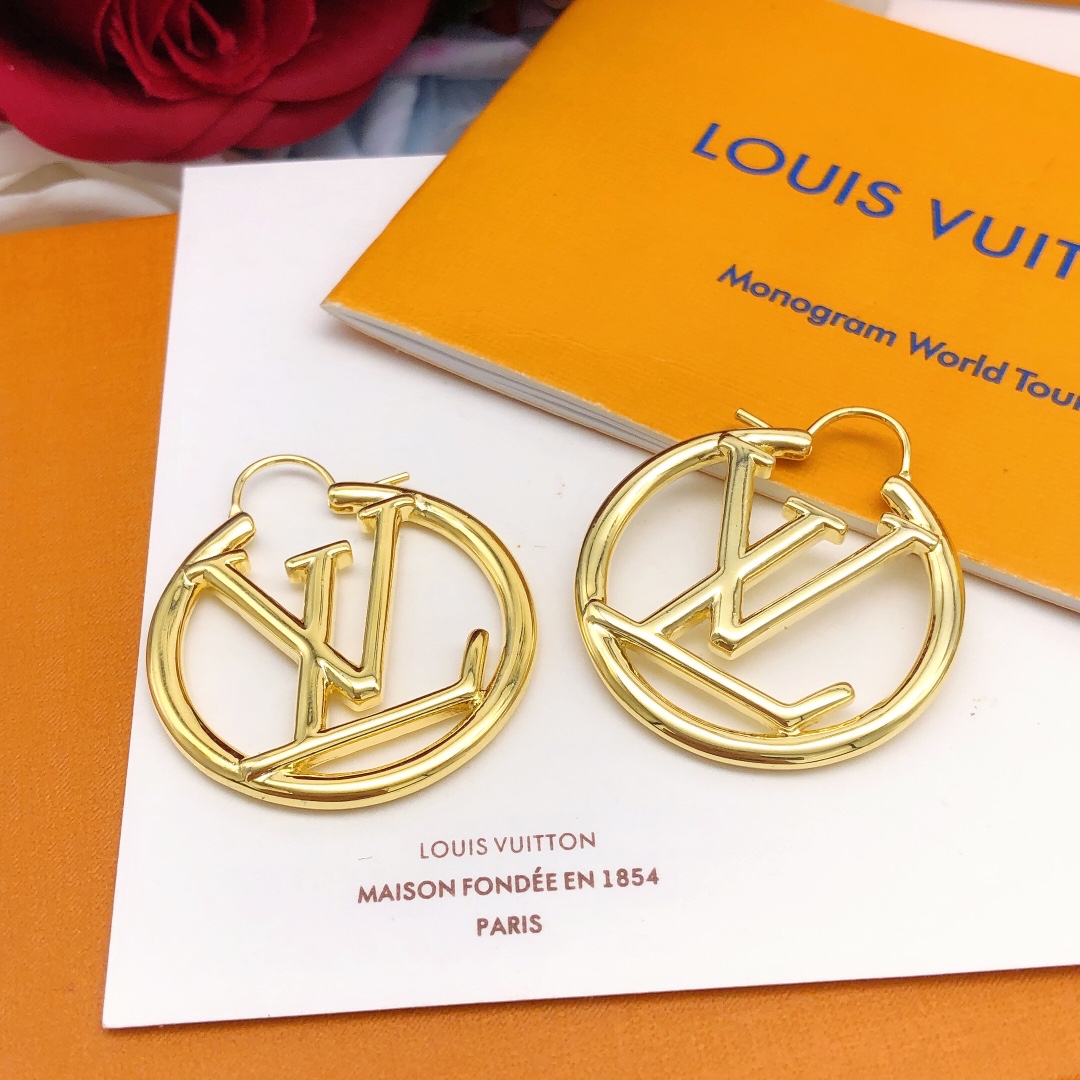 L0vis Vvtt0n Latest Earrings Gold For Women