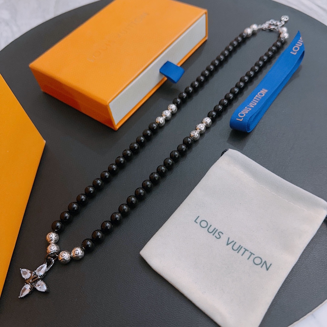 L0vis Vvtt0n Counter Seiko Necklace Black For Women