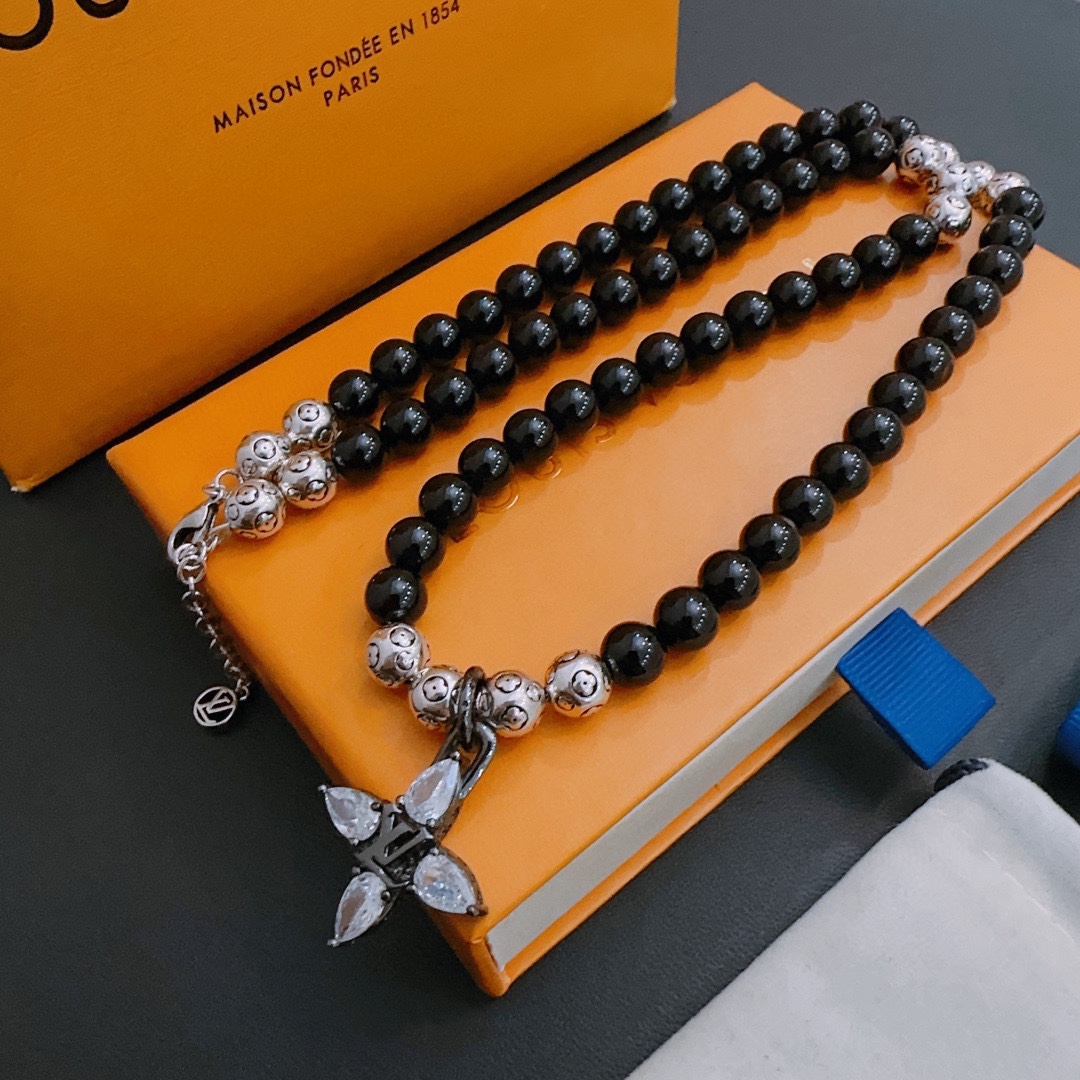 L0vis Vvtt0n Counter Seiko Necklace Black For Women