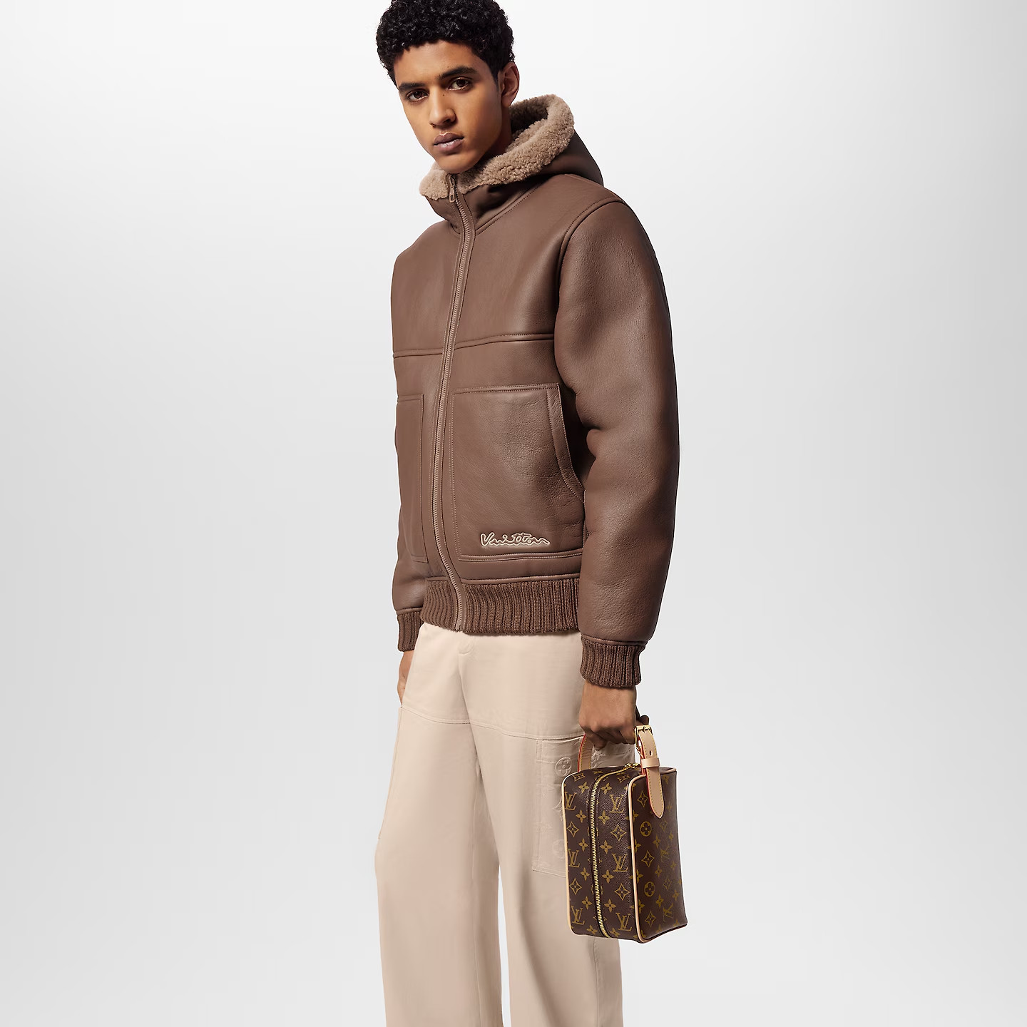 L0vis Vvtt0n Locker Dopp Kit Brown 9.1 Inches/ 23 Cm M83112