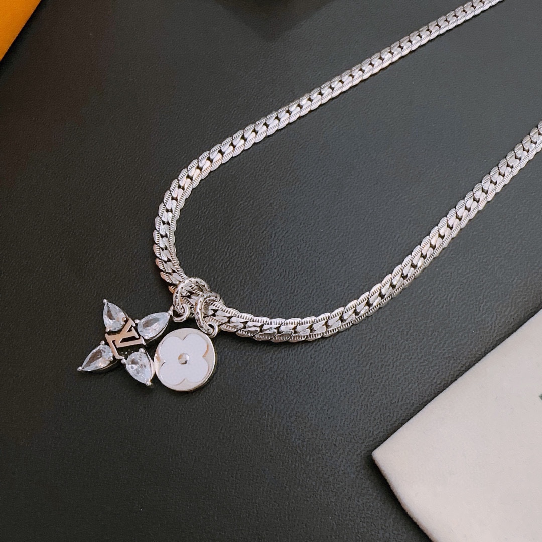 L0vis Vvtt0n Necklace Silver For Women