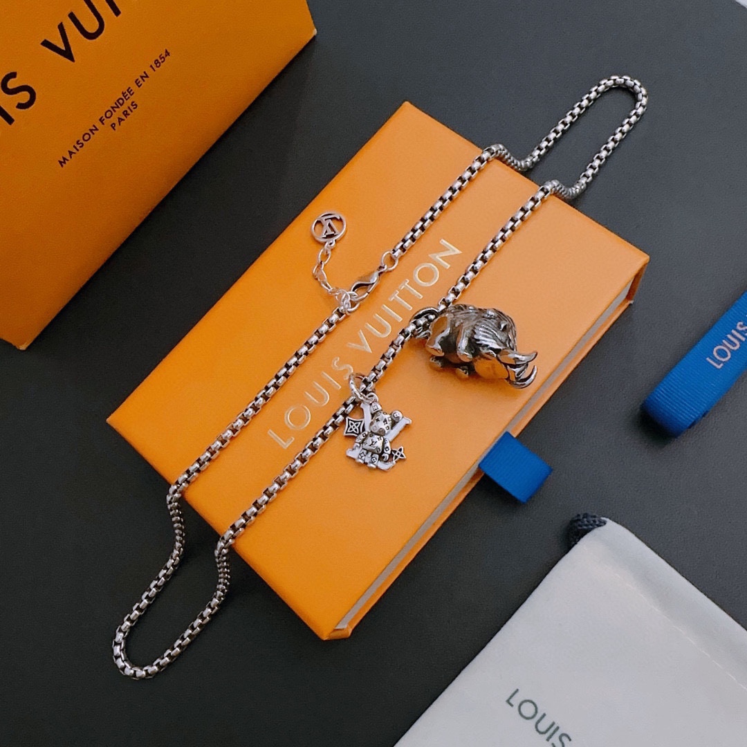 L0vis Vvtt0n Necklace Silver For Women