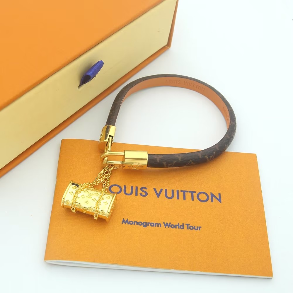 L0vis Vvtt0n Petite Malle Charm Bracelet Brown For Women