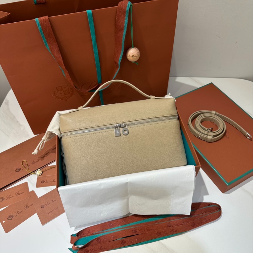 [True-to-ORIGINAL] L0r0 P1ana Extra Pocket L27 Bag Whisper Beige For Women 10.6in/27cm FAN4043 1615