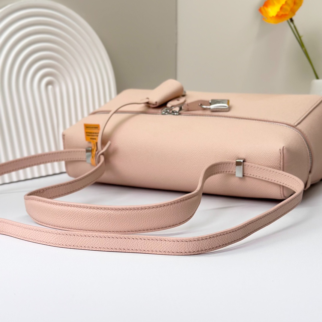 [True-to-ORIGINAL] L0r0 P1ana Extra Bag L27 Bubble Gum For Women 10.6 in/ 27 cm FAN4086 30DU