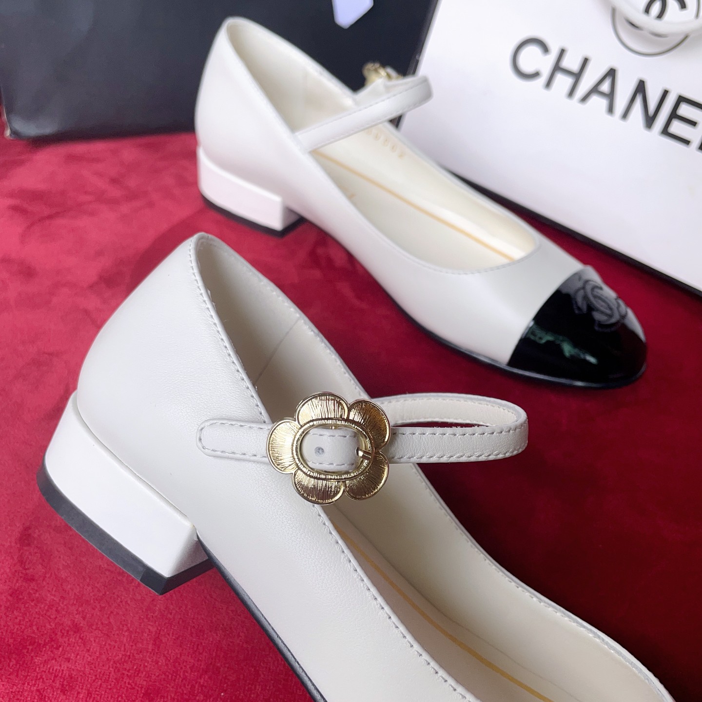 Ch**el Pumps White For Women