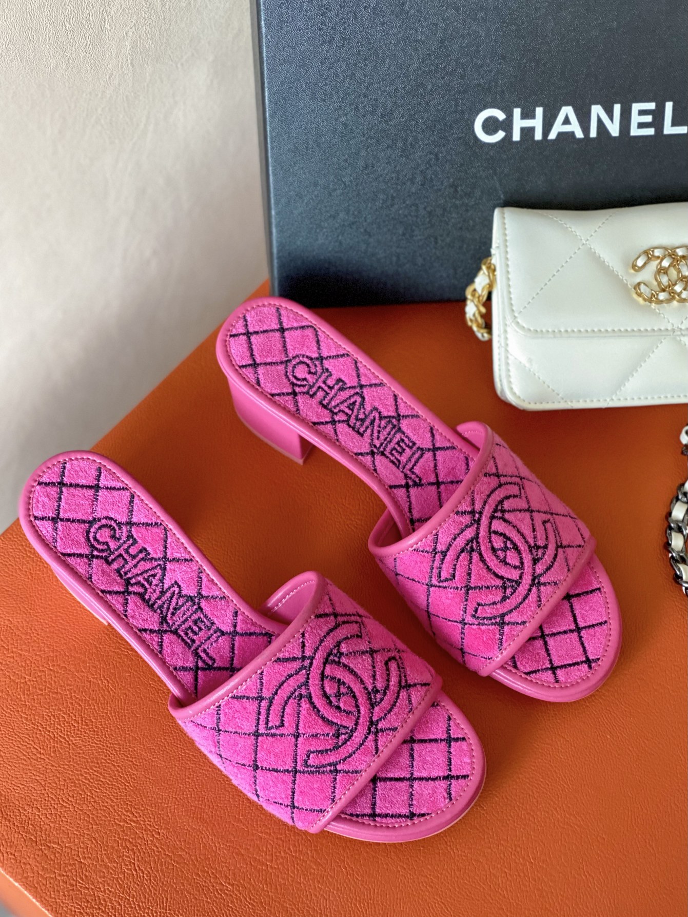 Ch**el Sandals Pink For Women 1.77in/4.5cm