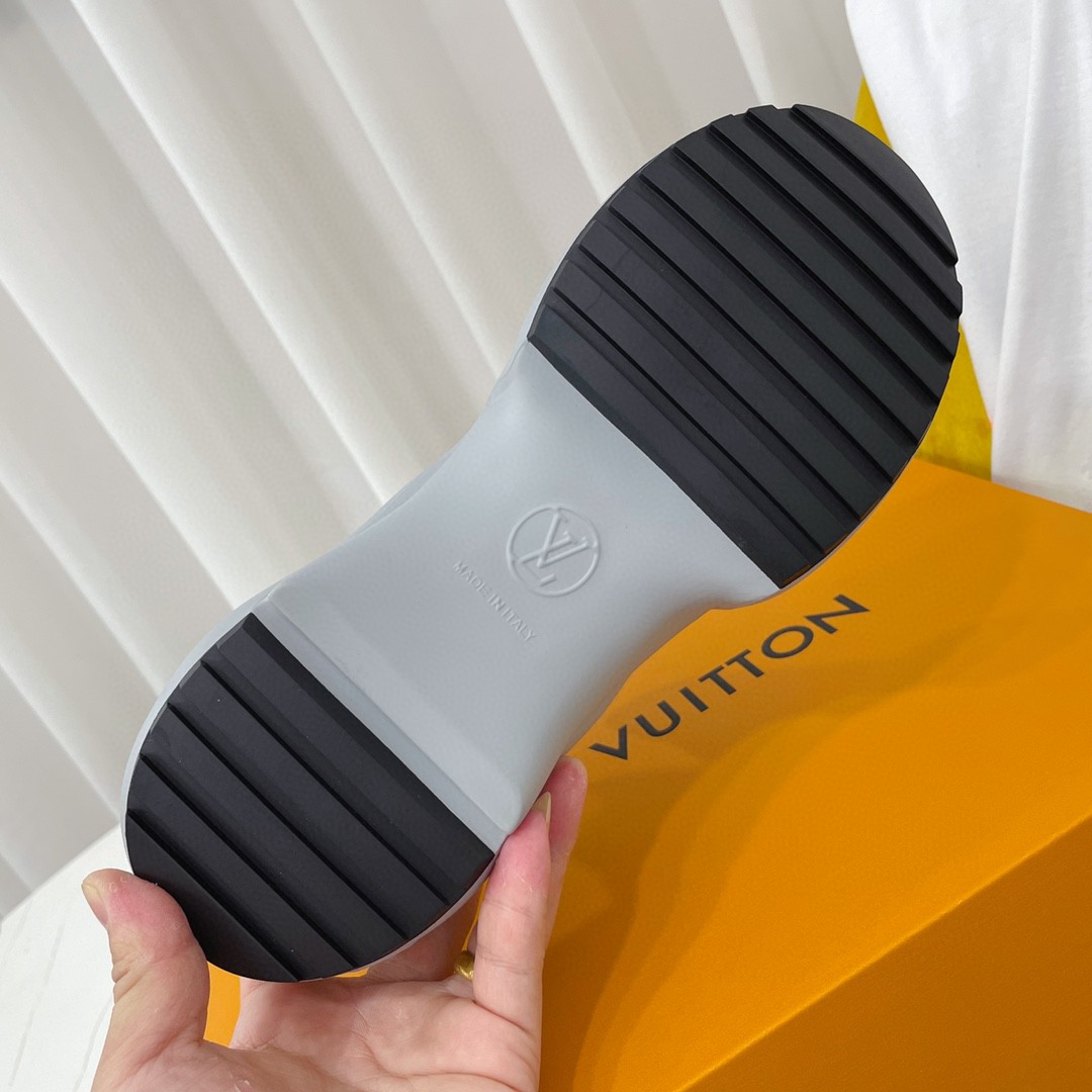 L0vis Vvtt0n LV Archlight Sneaker Grey For Women