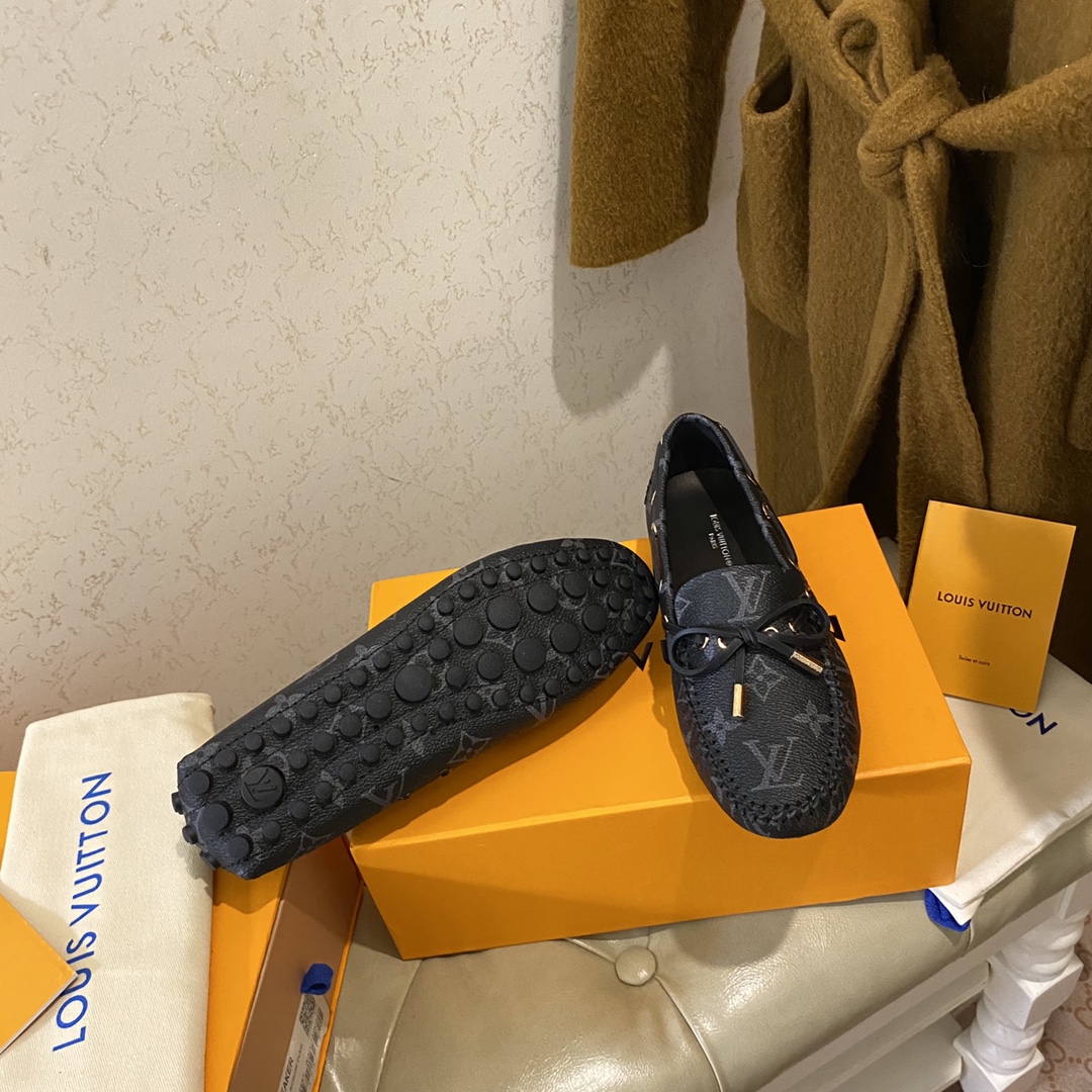 L0vis Vvtt0n Gloria Flat Loafer Black For Women