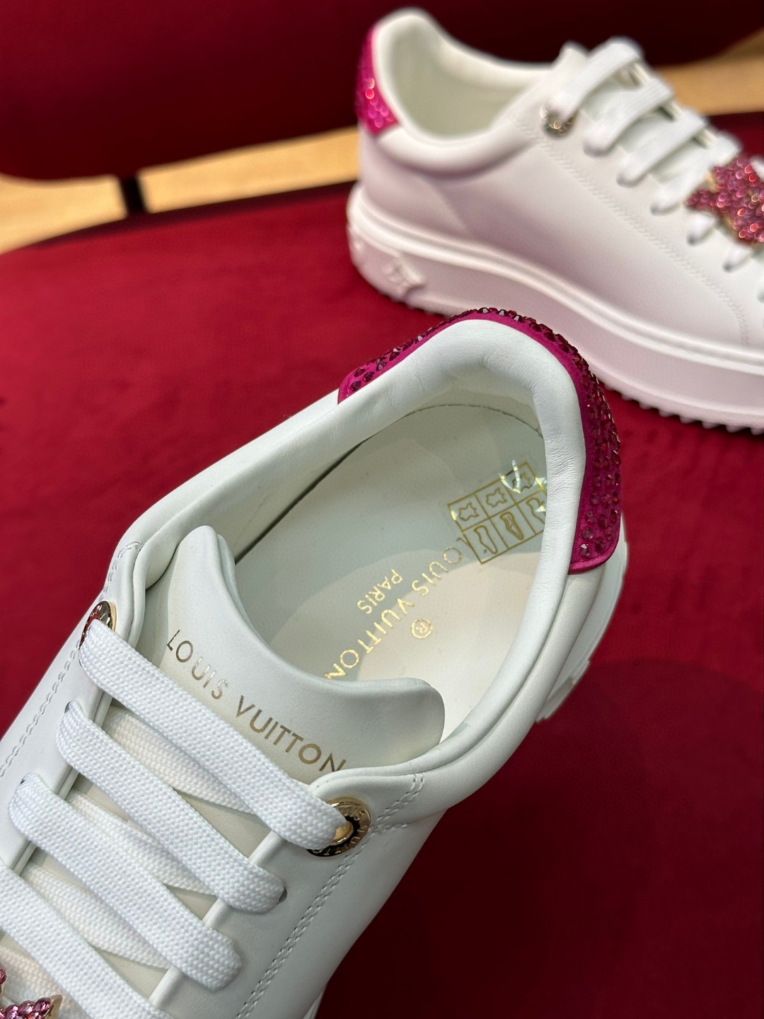 L0vis Vvtt0n Time Out Sneaker Pink For Women