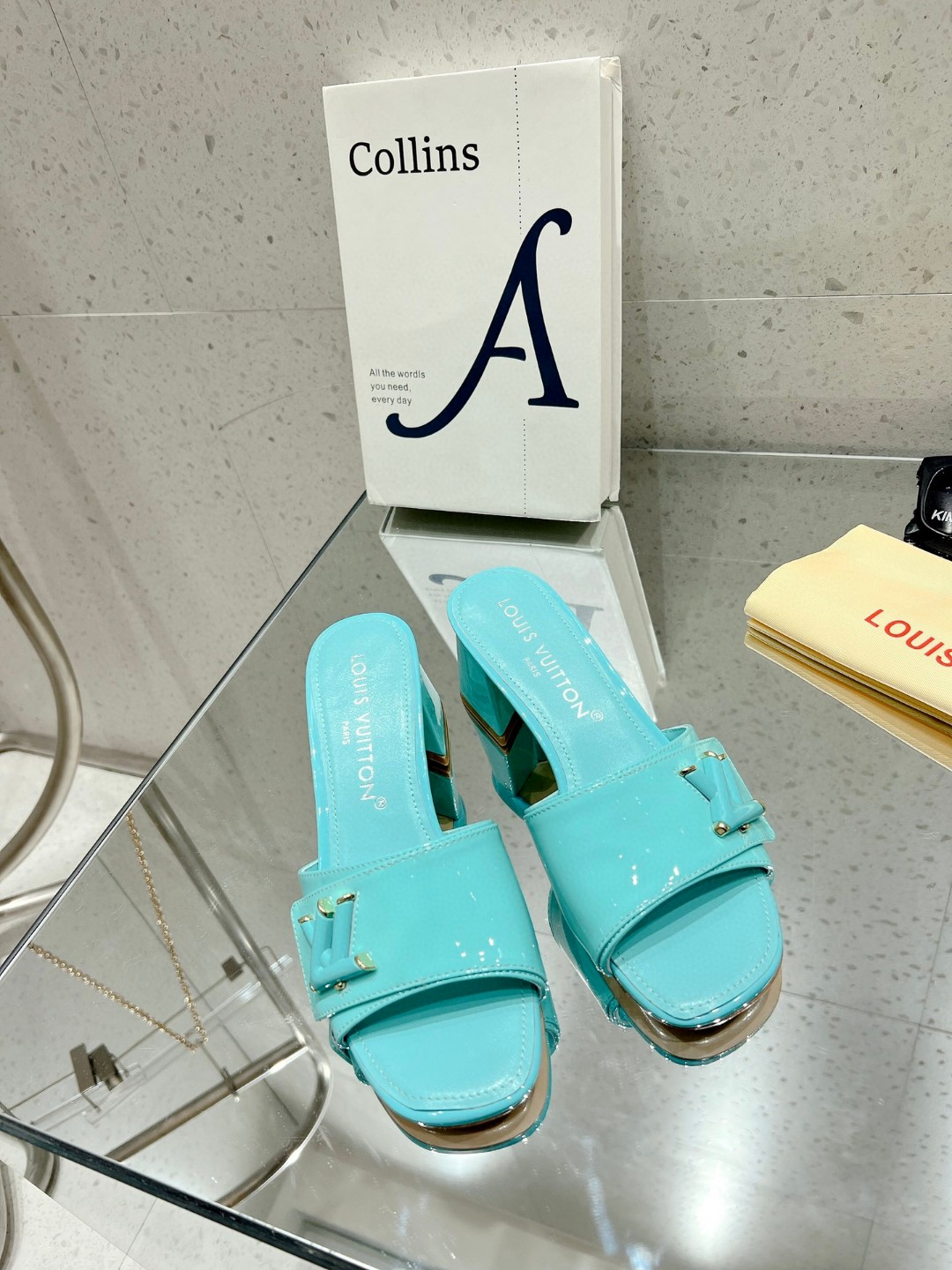 L0vis Vvtt0n Shake Mule Jade Green For Women